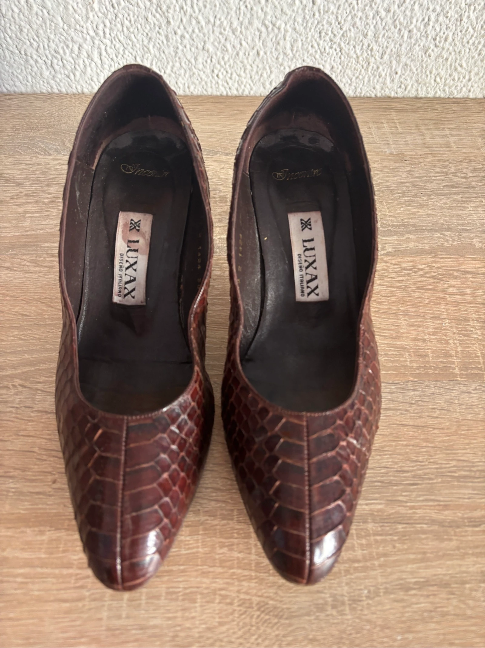Tacones de piel